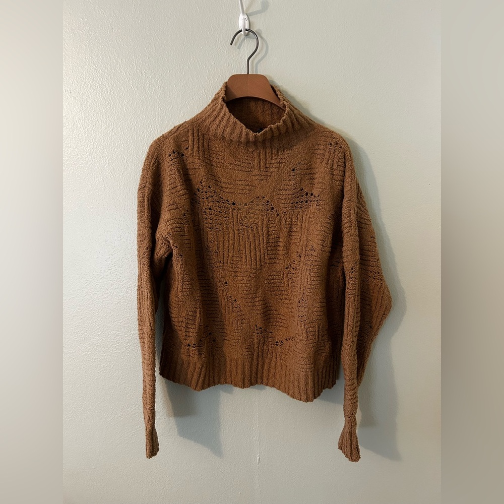NWT Sarah Pacini Textured Brown Turtleneck Sweater